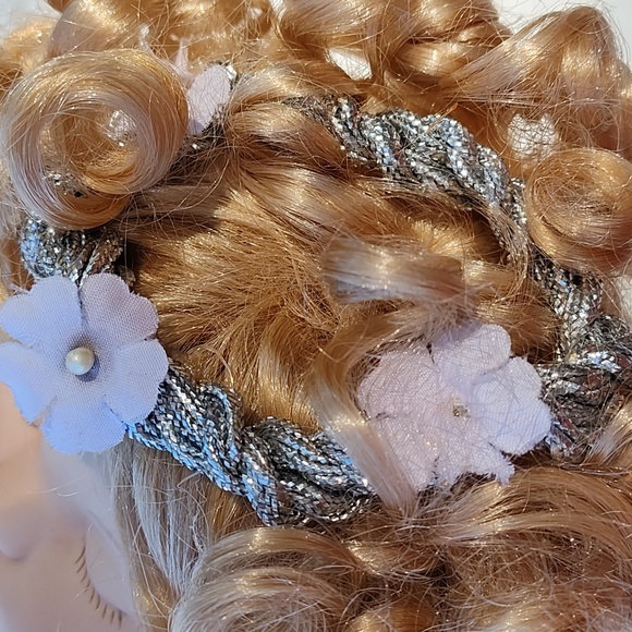 Porcelain angel doll - Picture 9 of 10